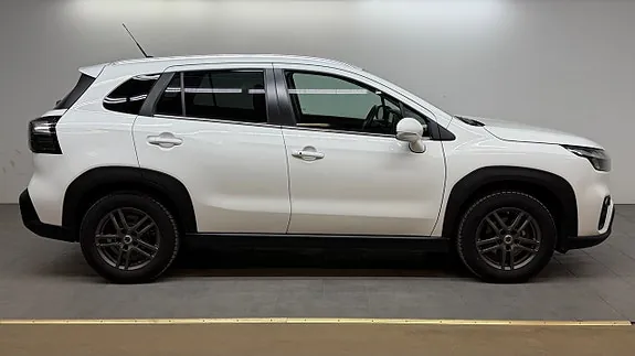 Suzuki S-Cross 2023 photo 2