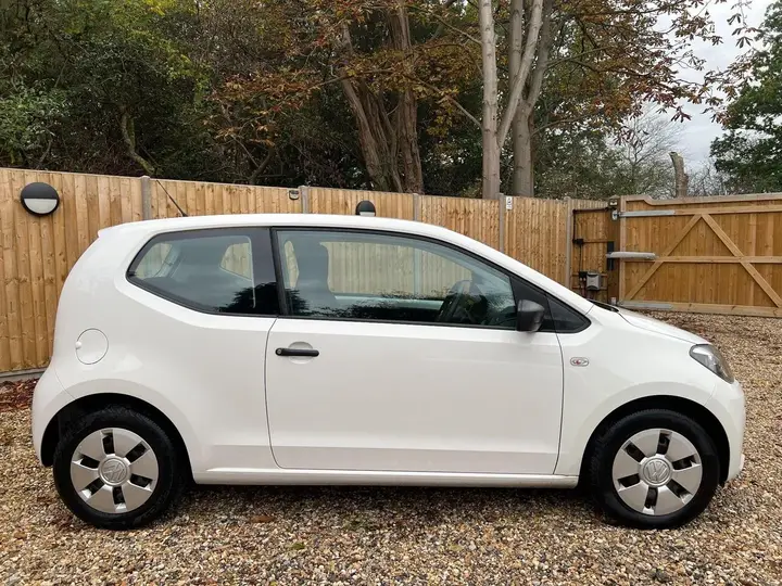 Volkswagen Up 2012 photo 5