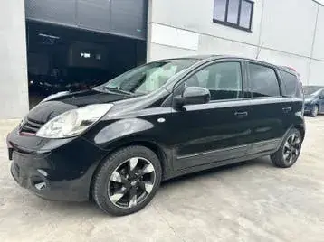 Nissan Note 2012 photo 2