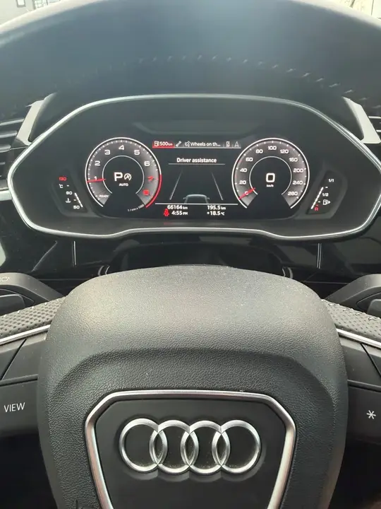 Audi Q3 2019 photo 4