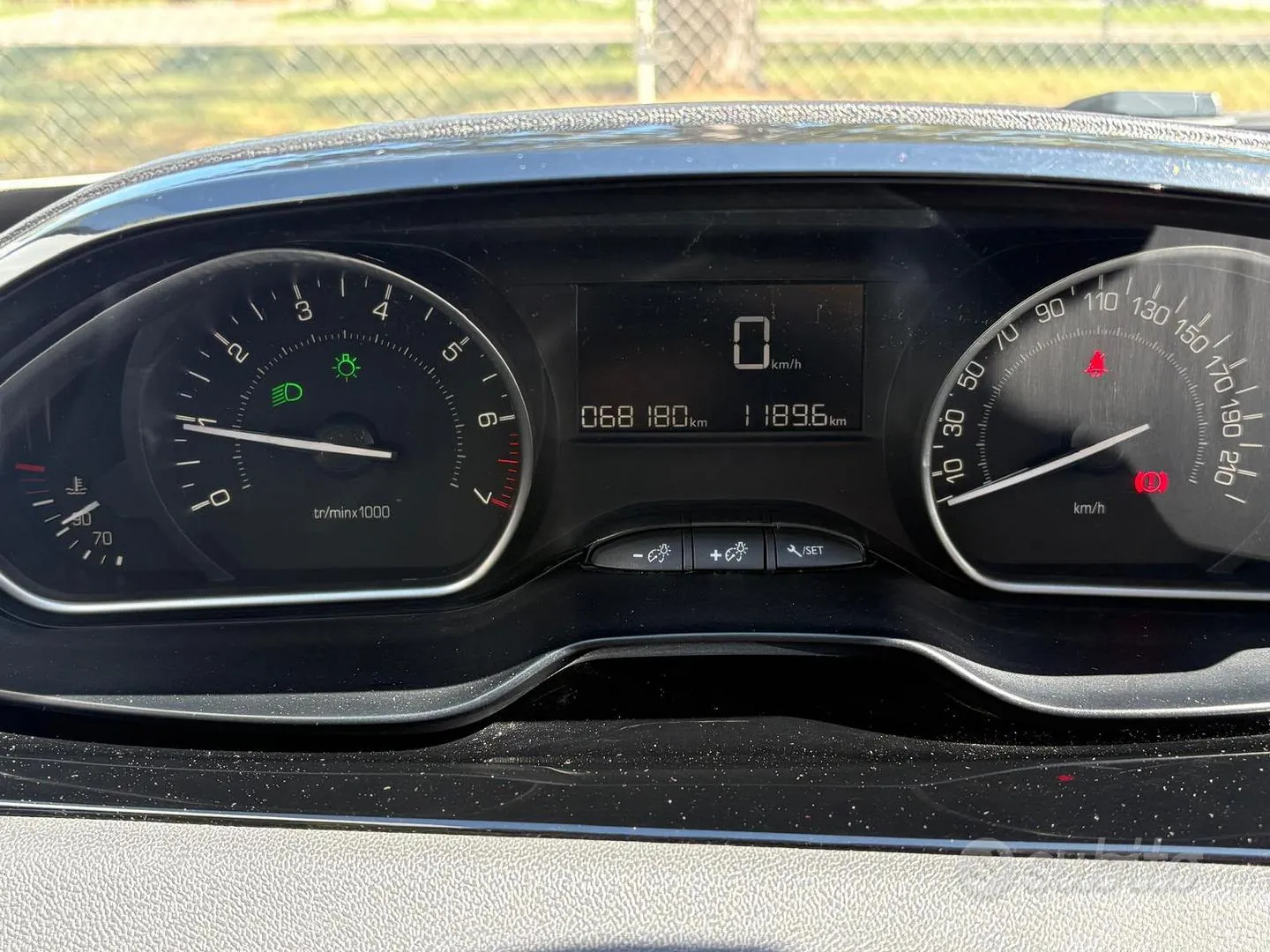 Peugeot 208 2019 photo 5