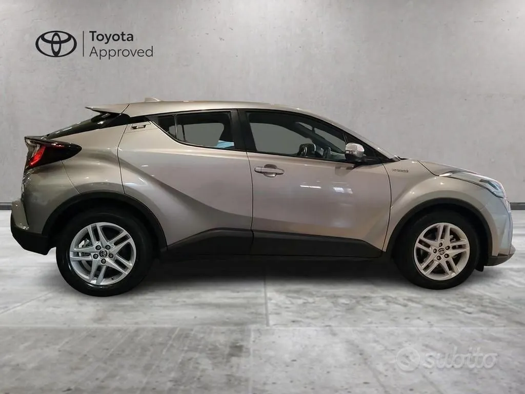 Toyota C-Hr 2022 photo 4