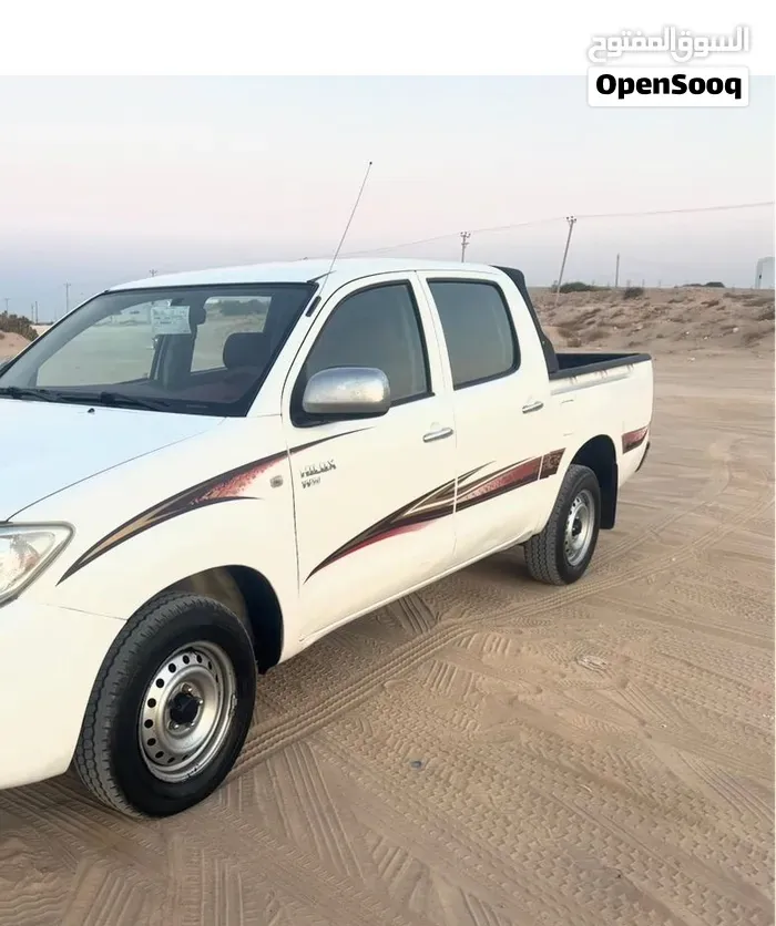Toyota Hilux 2010 photo 2