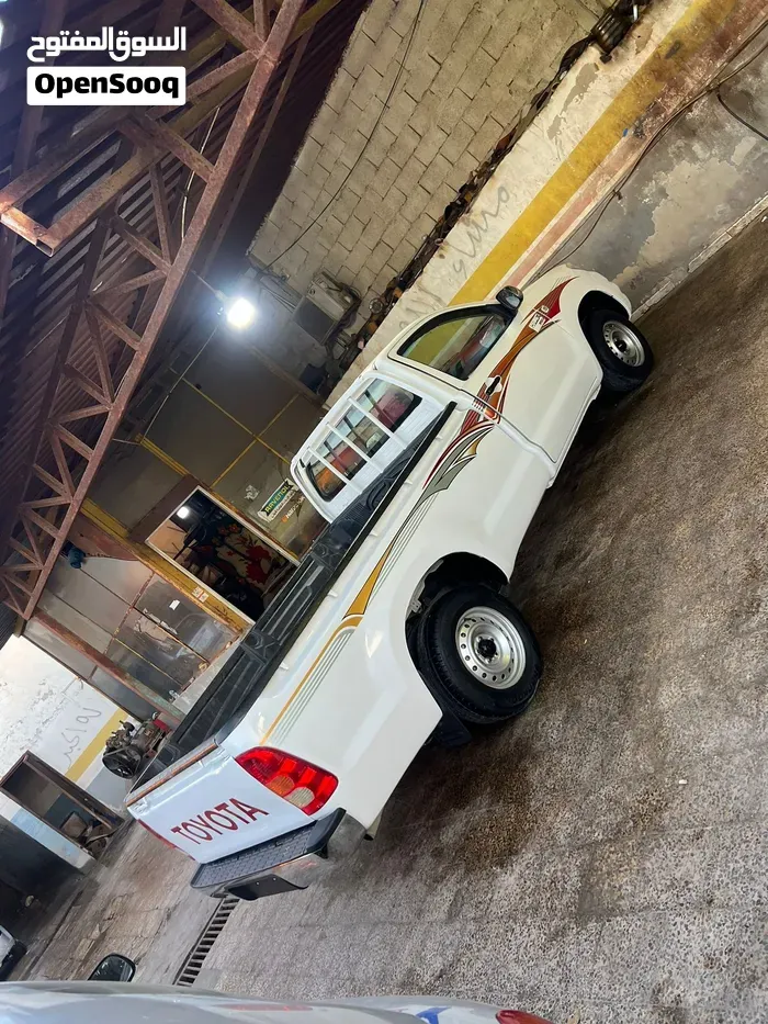 Toyota Hilux 2010 photo 5