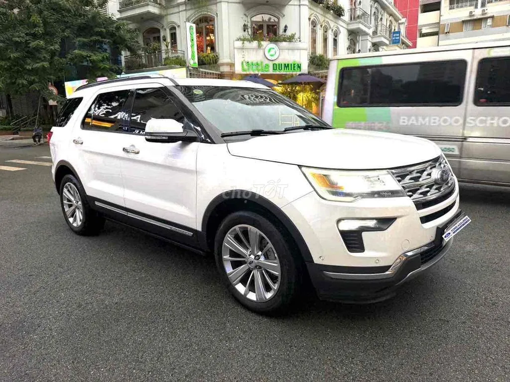 Ford Explorer 2019 photo 3