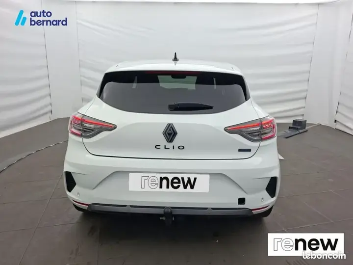 Renault Clio 2023 photo 5