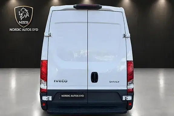 Iveco Daily 2023 photo 4