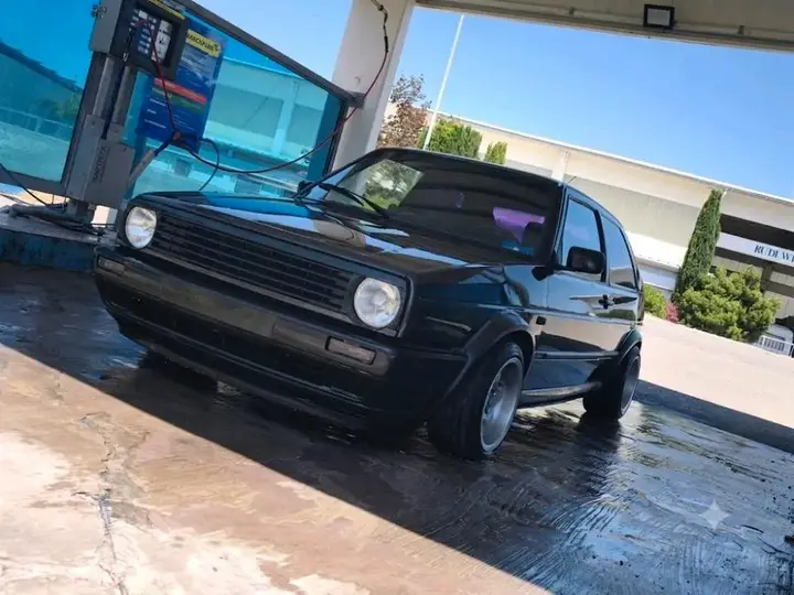 Volkswagen Golf 2