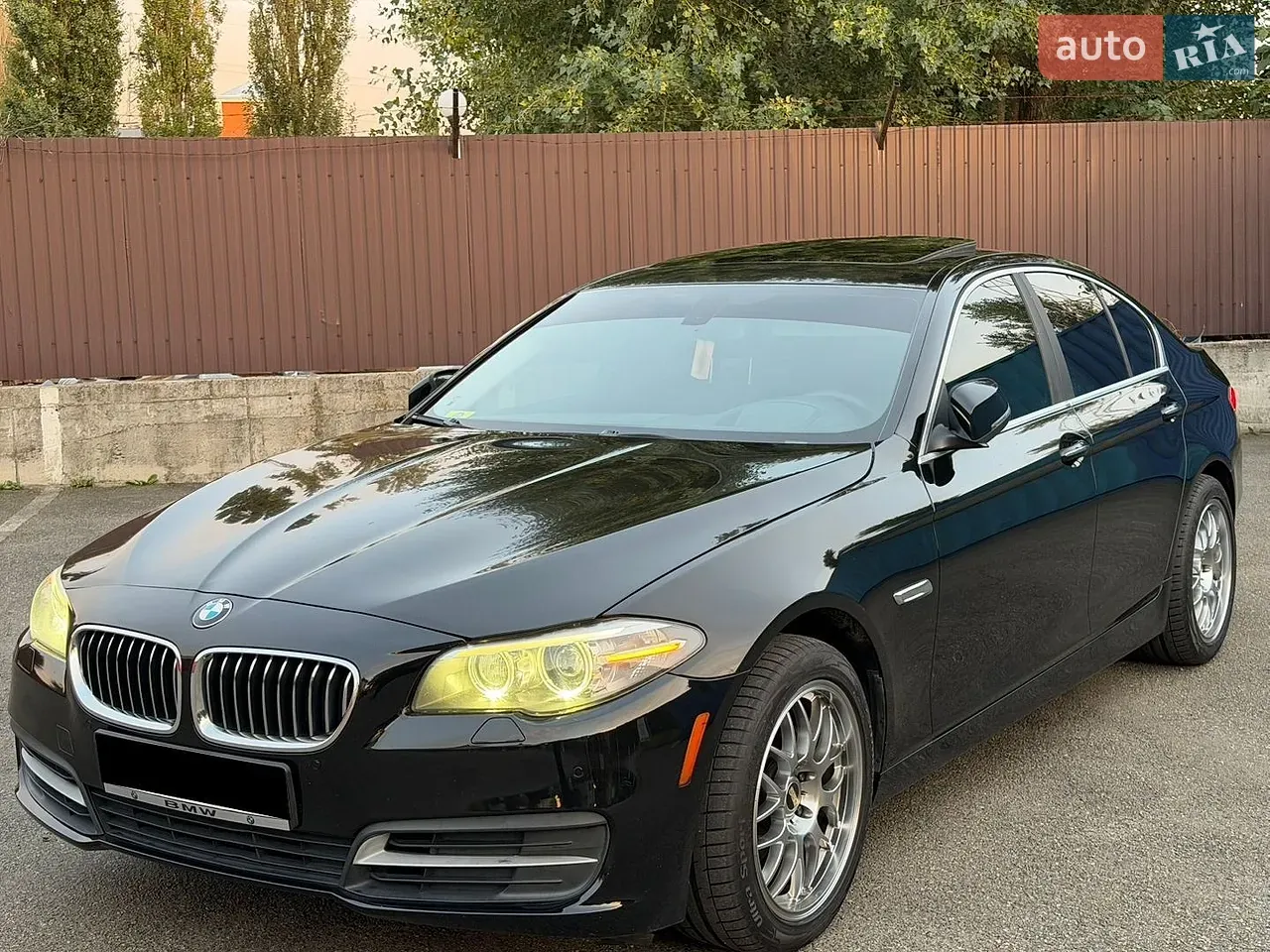 BMW 5 Series 2014 photo 2