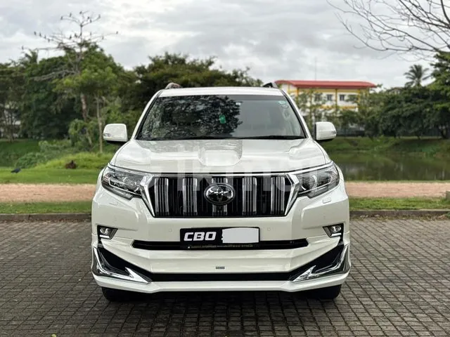 Toyota Land Cruiser Prado 2023 photo 2