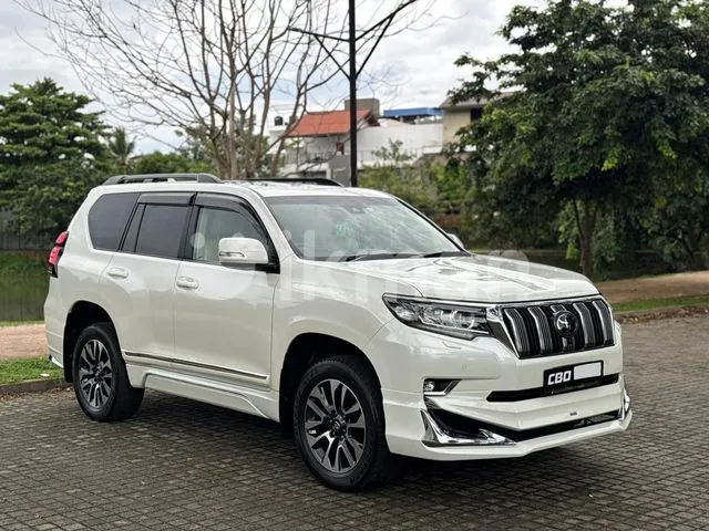 Toyota Land Cruiser Prado 2023 photo 3