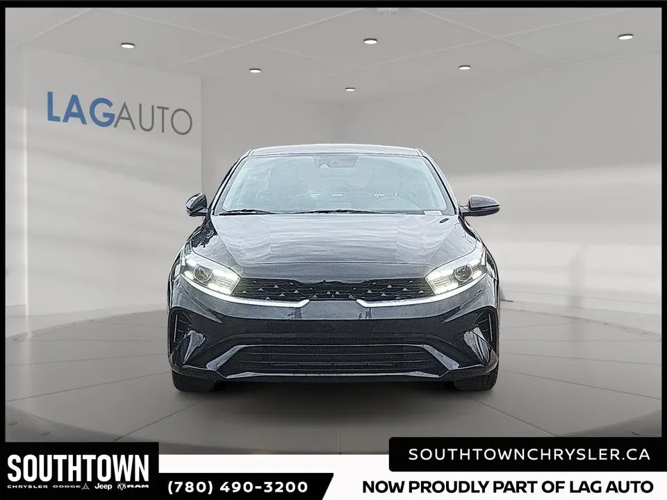 Kia Forte 2023 photo 2