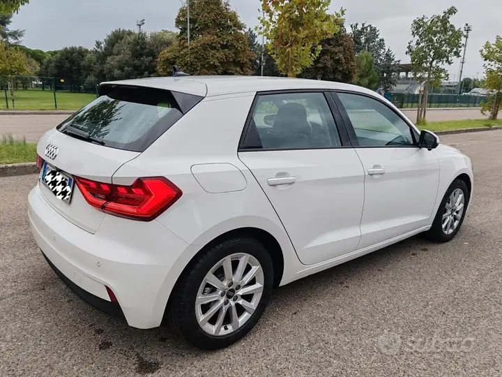 Audi A1 2024 photo 4