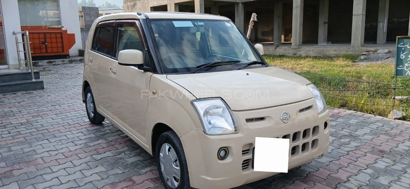Nissan Pino