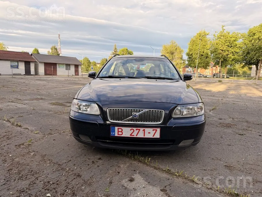 Volvo V70 2007 photo 2