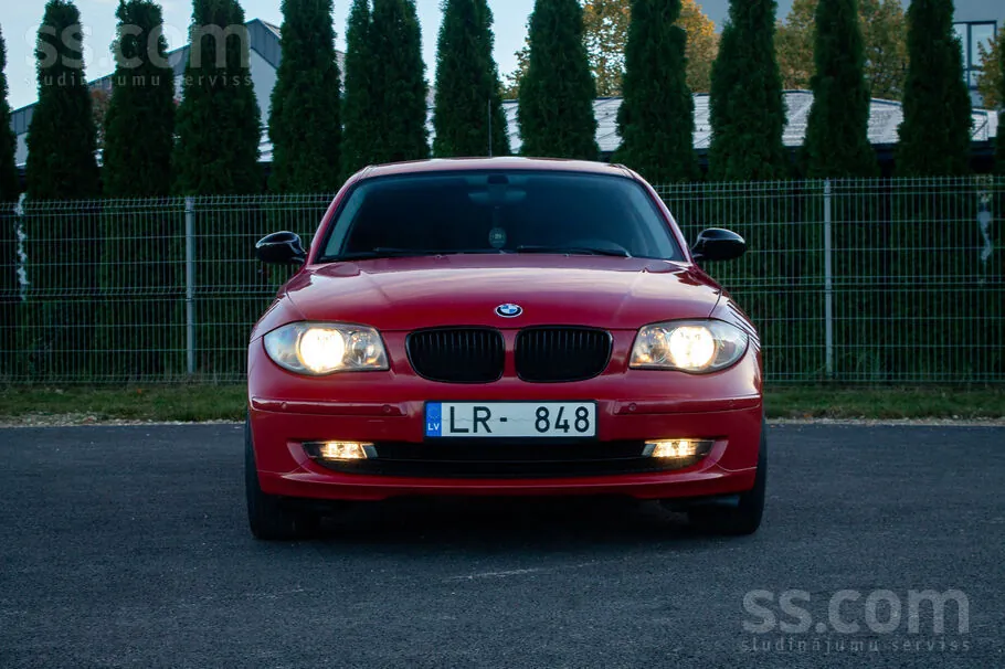 BMW 1 Series 2007 photo 2