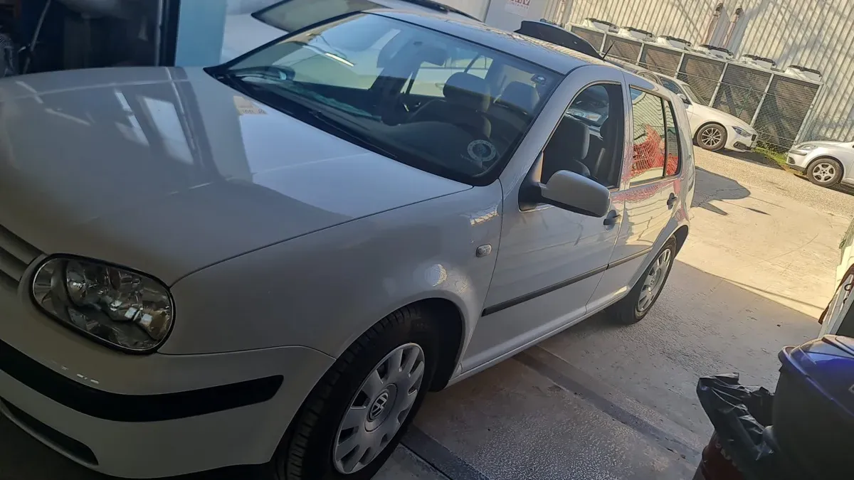 Volkswagen Golf 2001 photo 3