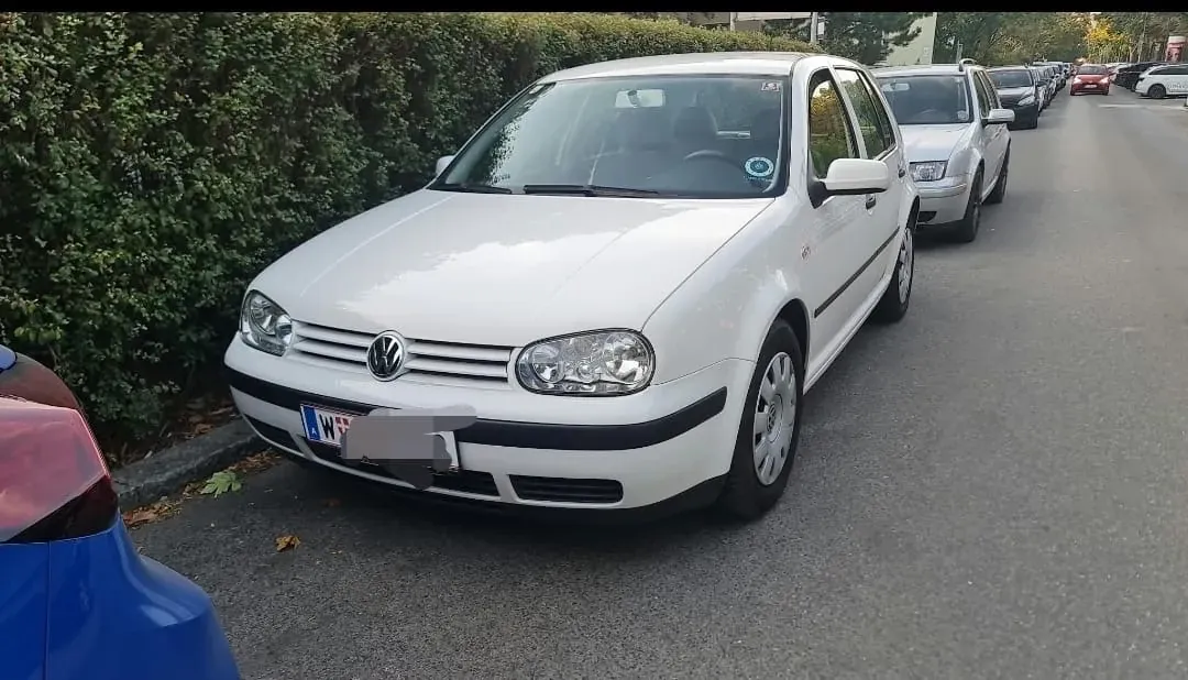 Volkswagen Golf 2001 photo 2
