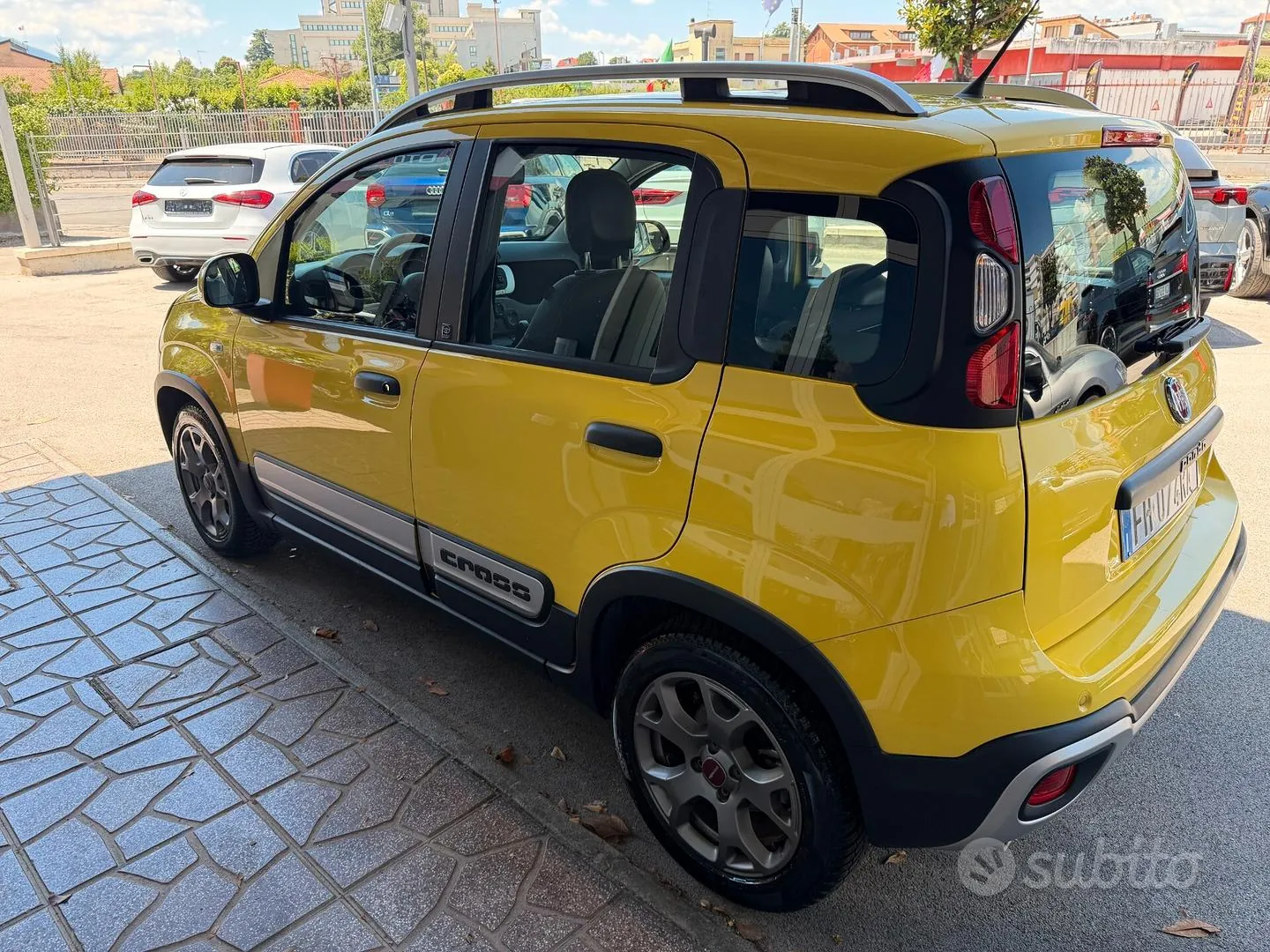 Fiat Panda Cross 2017 photo 2