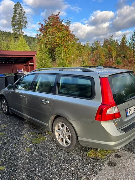 Volvo V70 2008 photo 2