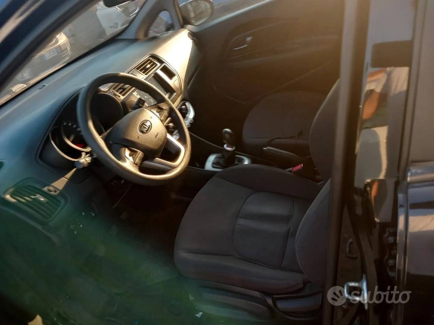 Kia Rio 2013 photo 4