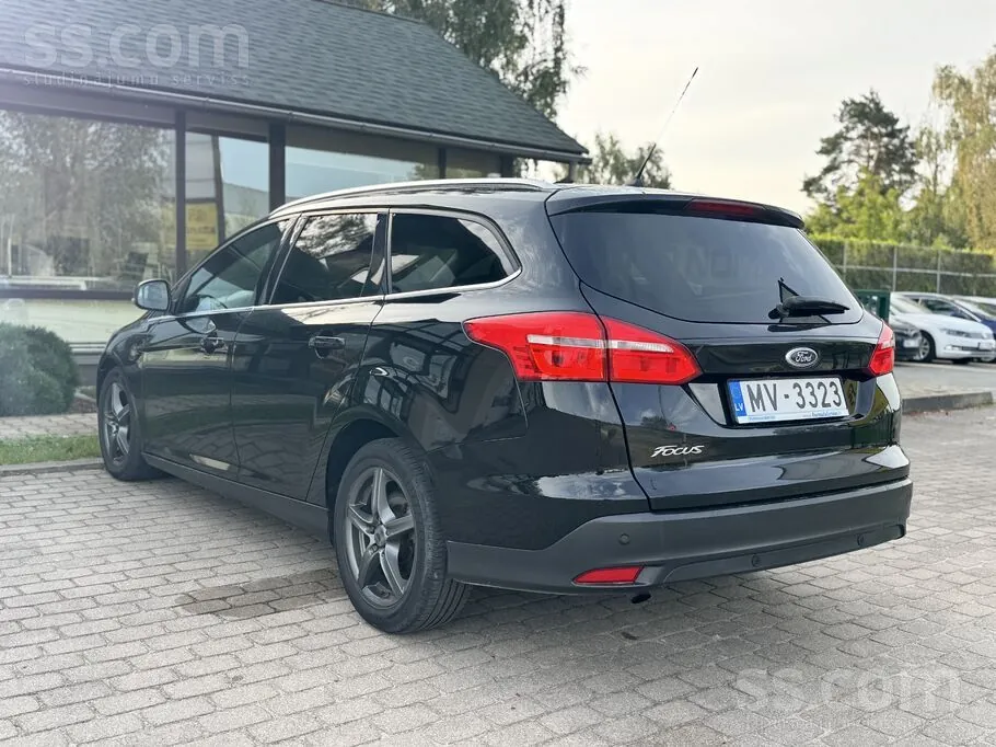 Ford Focus 2017 photo 2