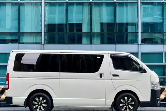 Toyota Hiace 2023 photo 5