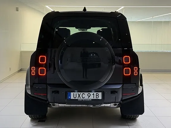 Land Rover Defender 110 2026 photo 5