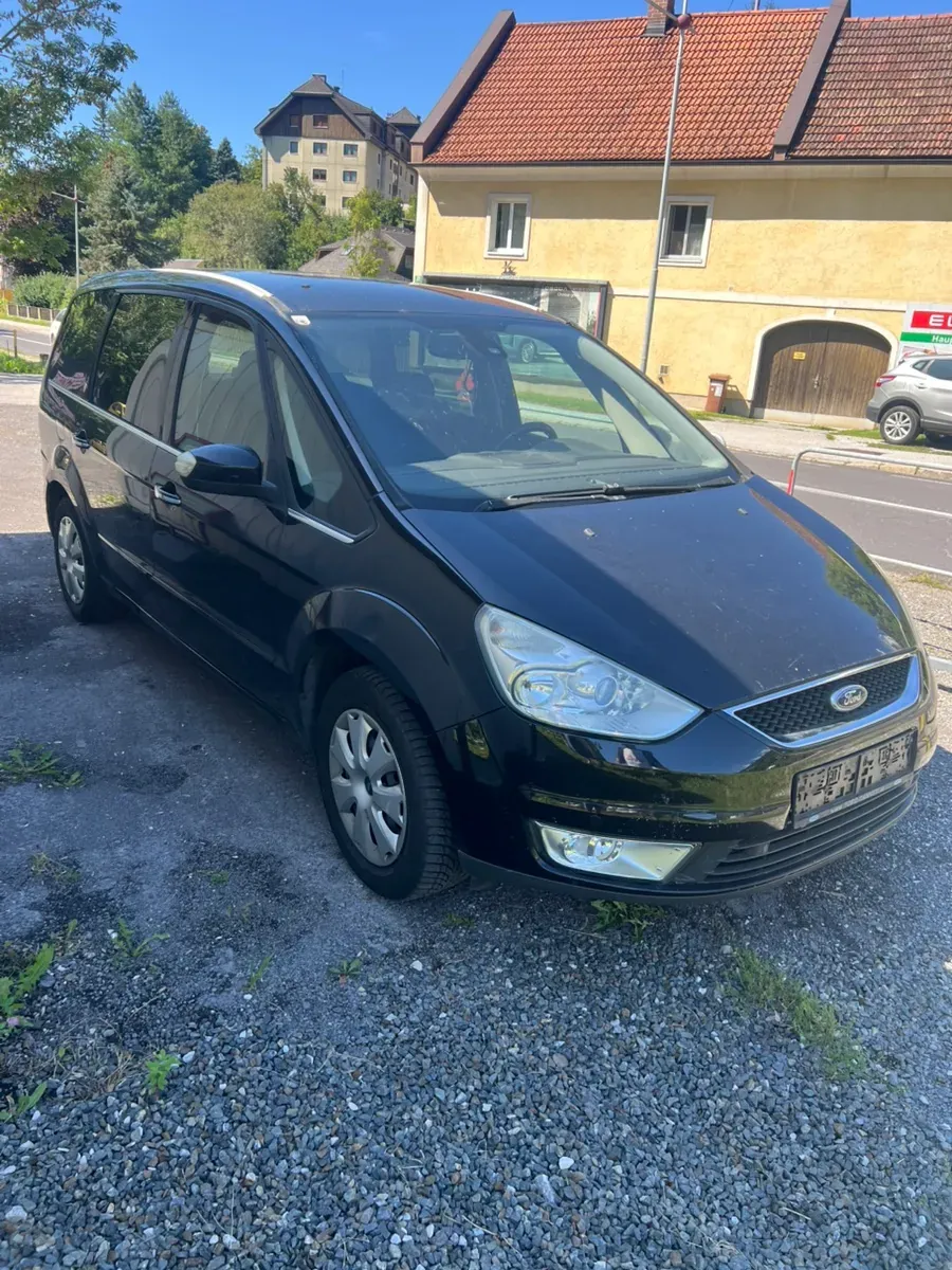 Ford Galaxy 2009 photo 2