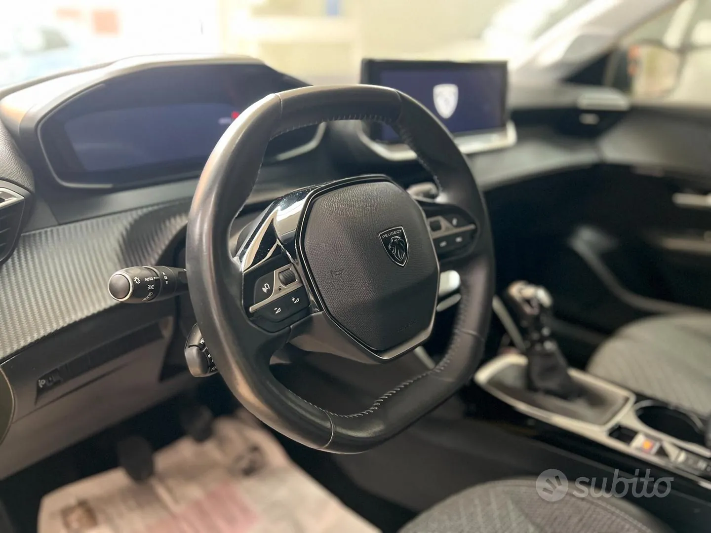 Peugeot 208 2024 photo 5