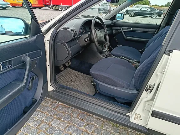Audi 100 1991 photo 2