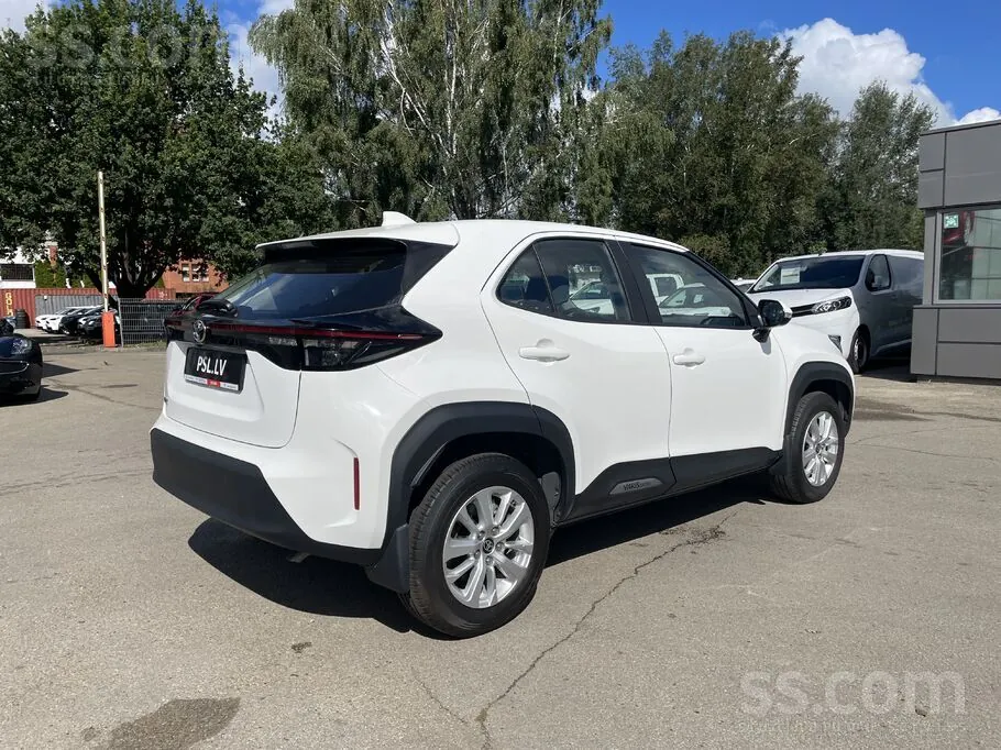 Toyota Yaris Cross 2023 photo 3