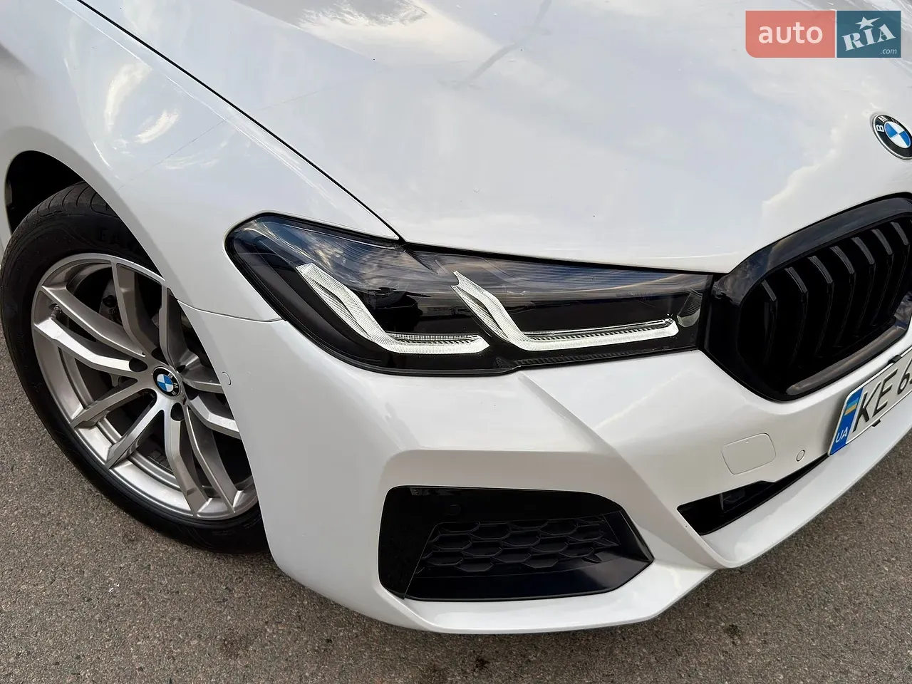 BMW 5 Series 2017 photo 4