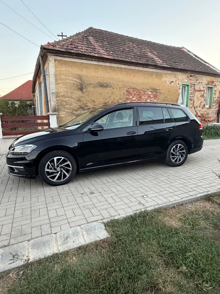 Volkswagen Golf 2019 photo 2