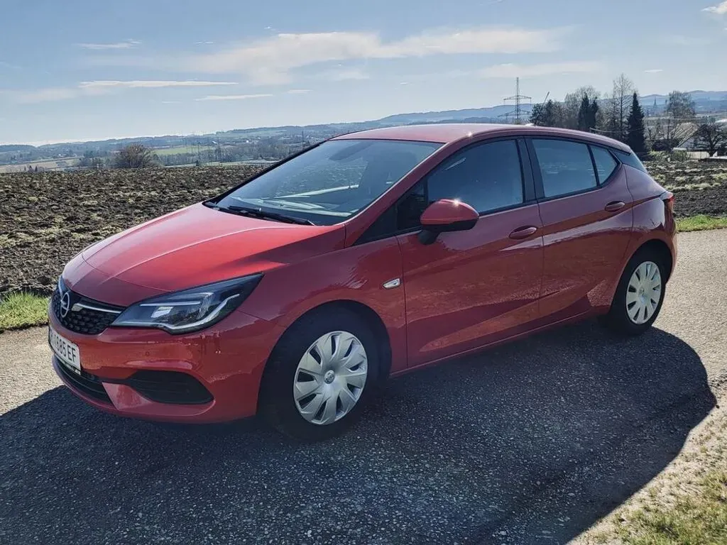 Opel Astra 2020 photo 2
