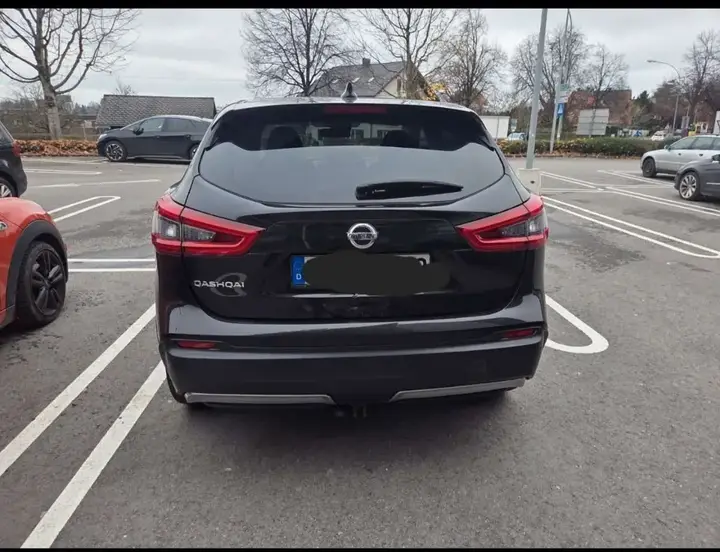 Nissan Qashqai 2017 photo 2
