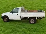 Isuzu Pickup 1988 photo 4