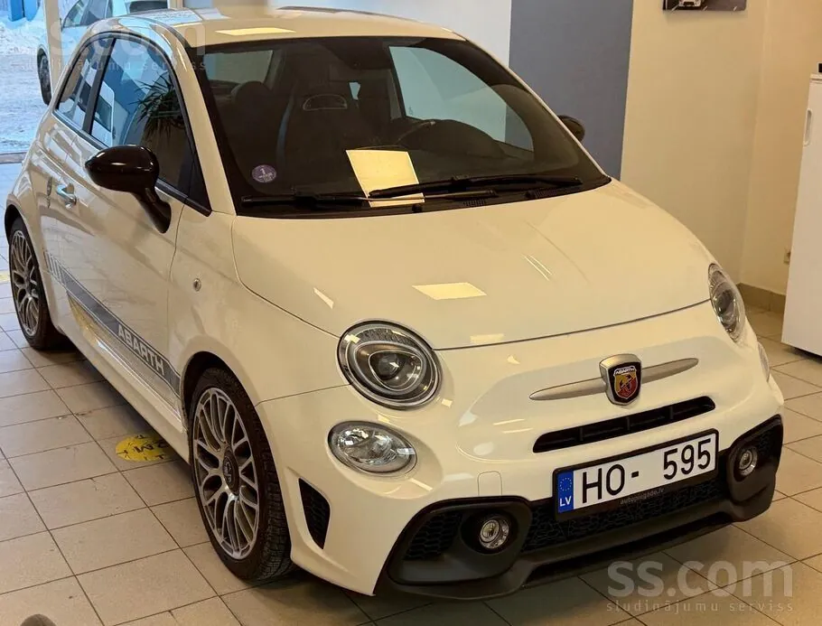 Fiat 500 2019 photo 2