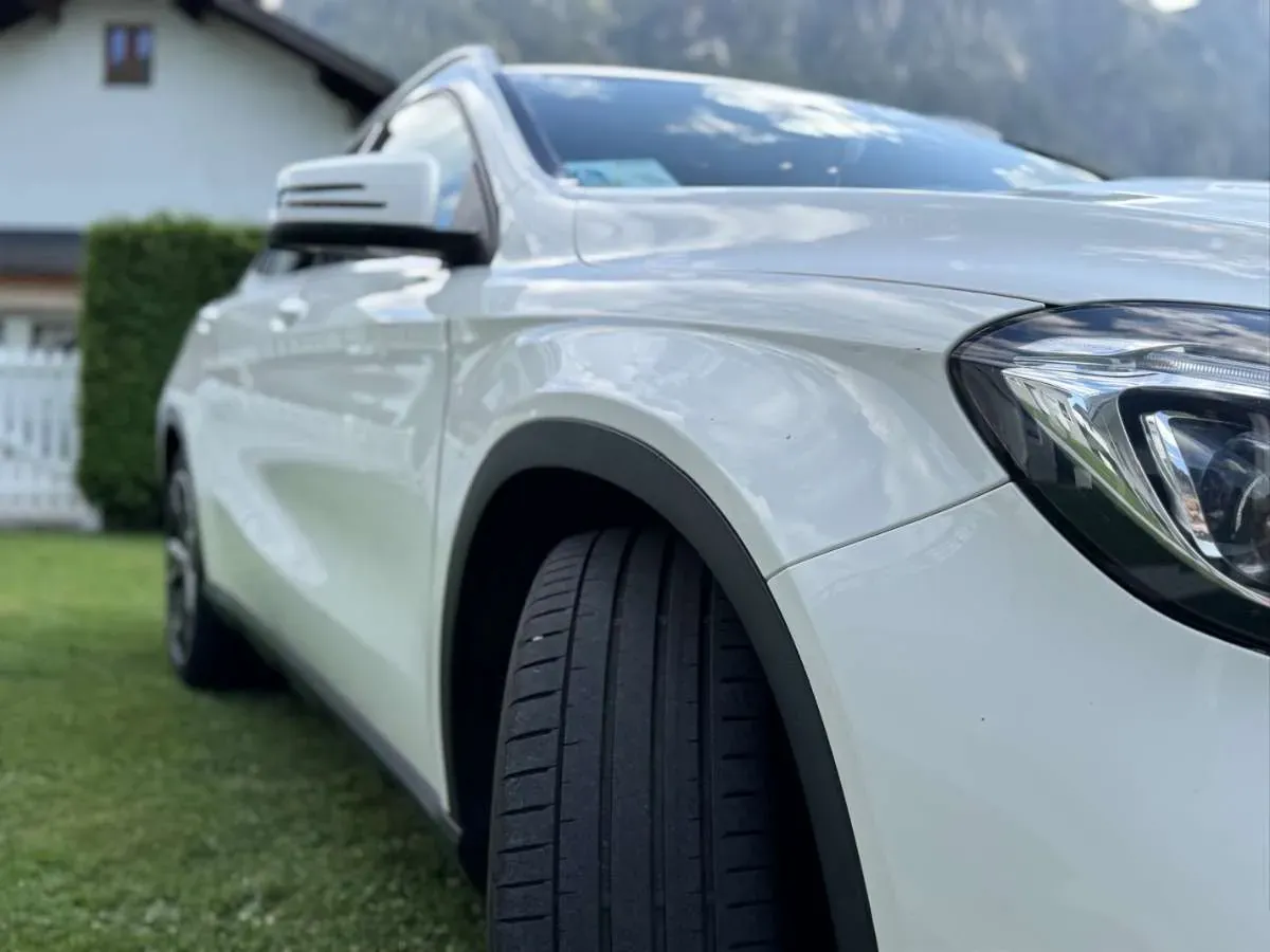 Mercedes-Benz Gla Class 2017 photo 3