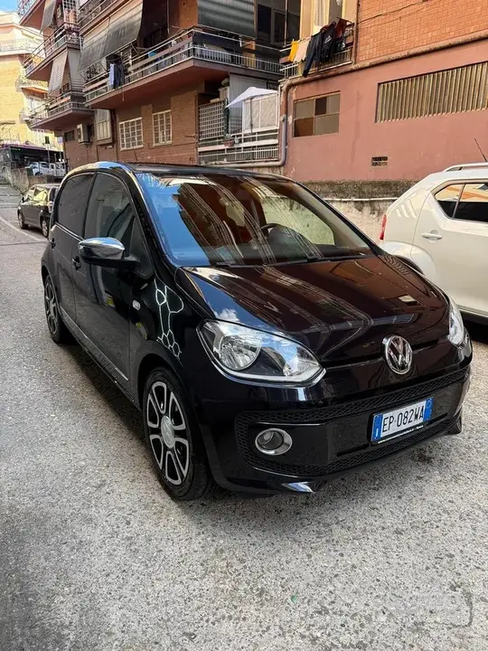 Volkswagen Up 2013 photo 4