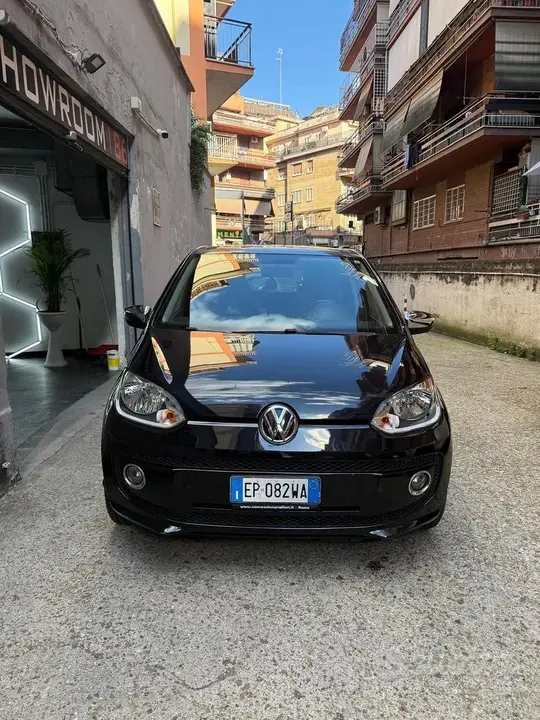 Volkswagen Up 2013 photo 3