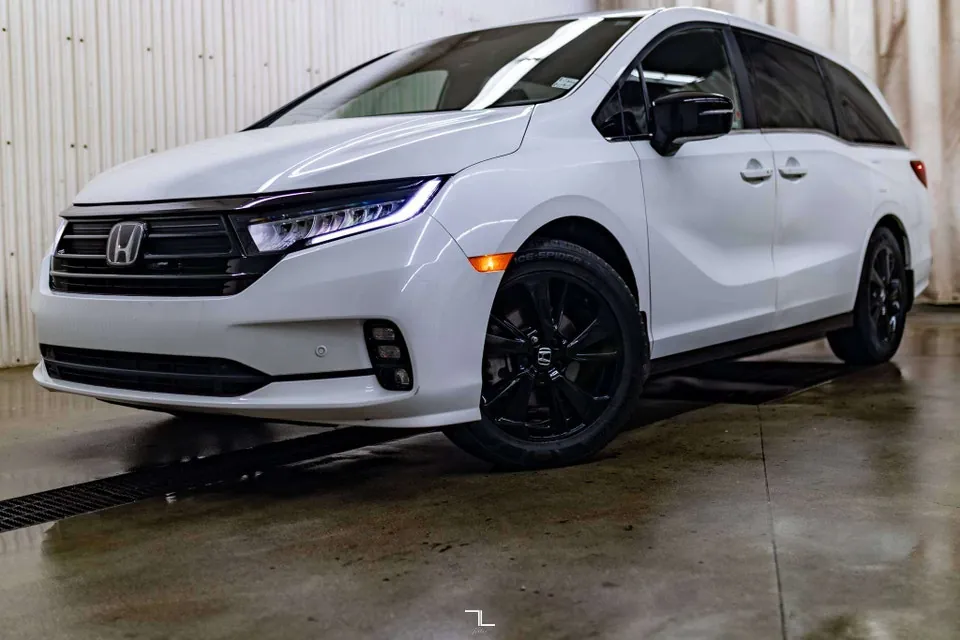 Honda Odyssey 2023 photo 4