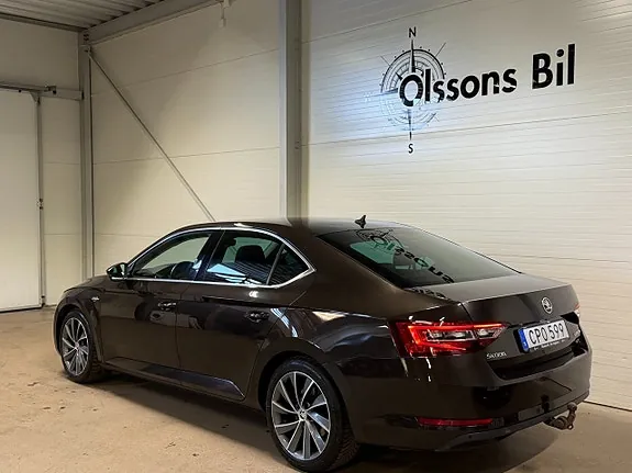 Skoda Superb 2019 photo 4