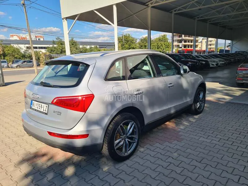 Audi Q5 2010 photo 3
