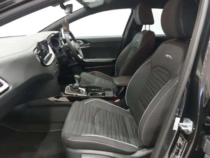 Kia Xceed 2026 photo 5