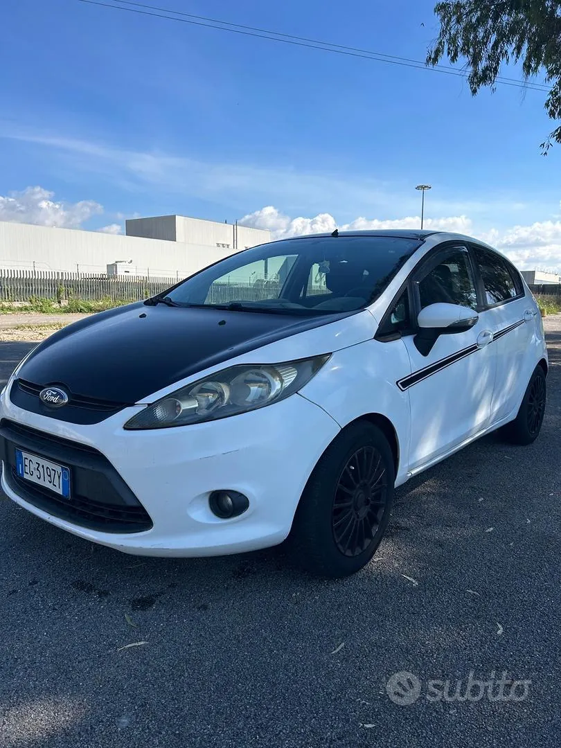 Ford Fiesta 2011 photo 5
