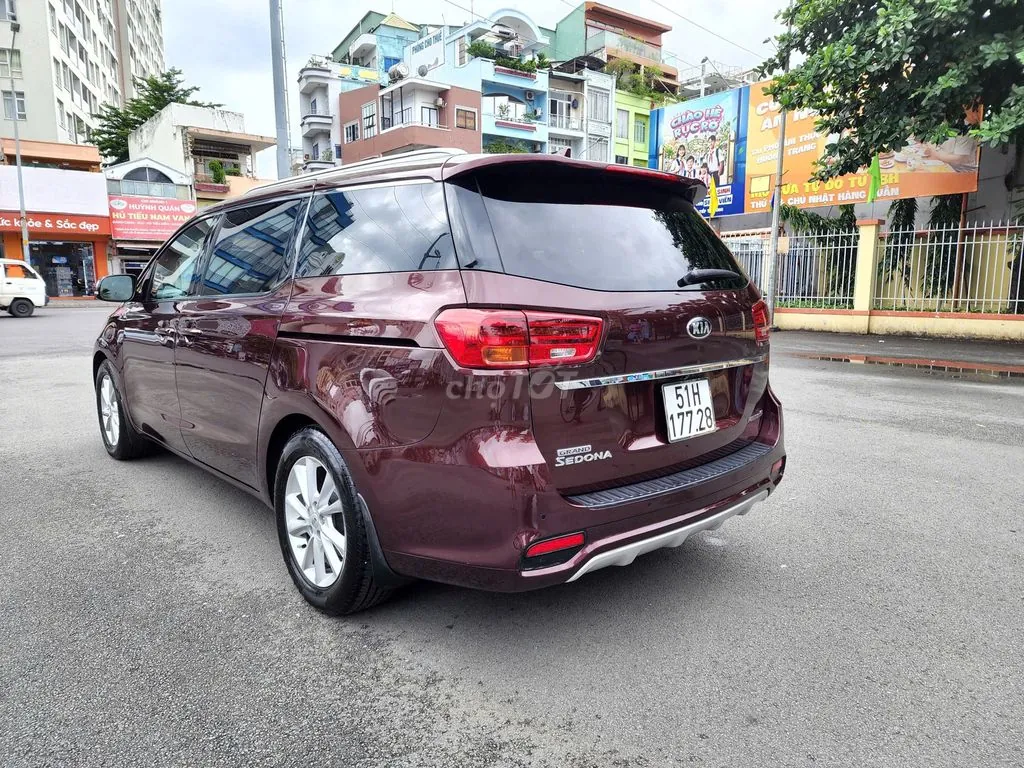 Kia Sedona 2020 photo 3