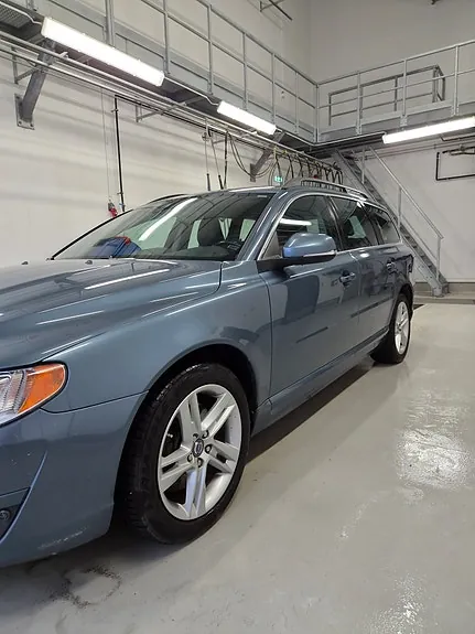 Volvo V70 2014 photo 2