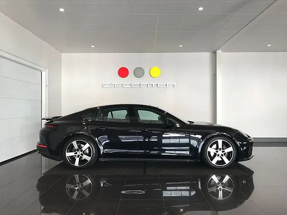Porsche Panamera 4 2025 photo 2