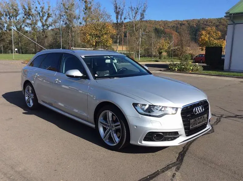 Audi A6 Avant Quattro